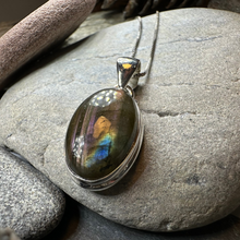 Load image into Gallery viewer, Celtic Purple Night Necklace