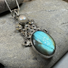 Load image into Gallery viewer, Phoebe Labradorite Necklace
