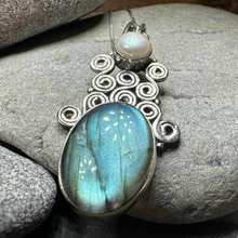 Load image into Gallery viewer, Phoebe Labradorite Necklace
