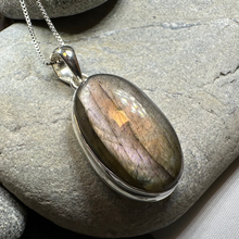 Load image into Gallery viewer, Celtic Purple Night Necklace