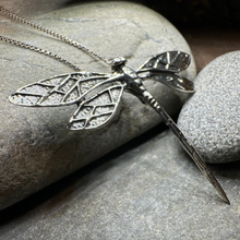 Load image into Gallery viewer, Realistic Dragonfly Necklace
