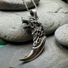 Load image into Gallery viewer, Wolf Claw Necklace
