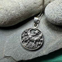 Load image into Gallery viewer, Oíche Wolf Necklace