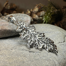 Load image into Gallery viewer, Derwen Oak Leaf Necklace