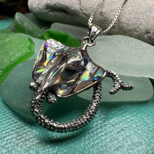 Load image into Gallery viewer, Abalone Manta Ray Necklace