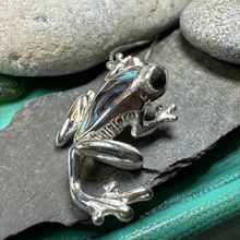 Load image into Gallery viewer, Abalone Frog Necklace