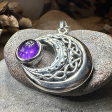 Load image into Gallery viewer, Dianthe Celtic Moon Necklace