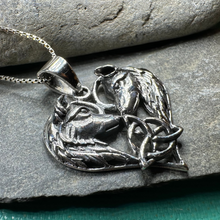 Load image into Gallery viewer, Wolf Lovers Necklace