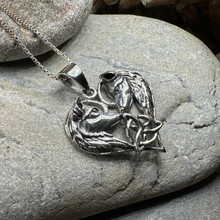 Load image into Gallery viewer, Wolf Lovers Necklace