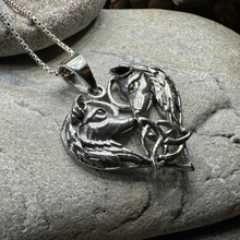 Load image into Gallery viewer, Wolf Lovers Necklace