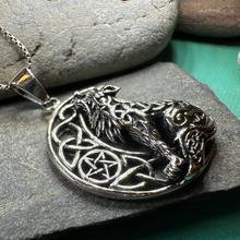 Load image into Gallery viewer, Mac Tíre Wolf Necklace