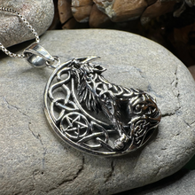Load image into Gallery viewer, Mac Tíre Wolf Necklace