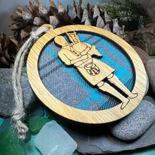 Load image into Gallery viewer, Tartan Bagpiper Ornament