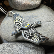 Load image into Gallery viewer, Oryx Celtic Raven Necklace