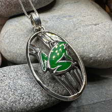 Load image into Gallery viewer, Enamel Frog Necklace