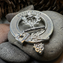 Load image into Gallery viewer, Scotland Thistle Brooch