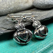 Load image into Gallery viewer, Idalia Claddagh Earrings