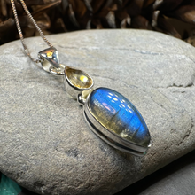 Load image into Gallery viewer, Briony Labradorite Necklace