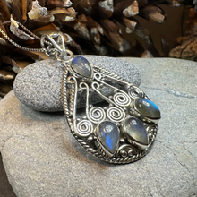 Load image into Gallery viewer, Sechnall Celtic Spiral Necklace