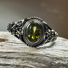 Load image into Gallery viewer, Romantic Celtic Knot Ring