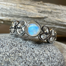 Load image into Gallery viewer, Jarida Celtic Love Knot Ring