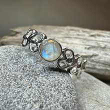 Load image into Gallery viewer, Jarida Celtic Love Knot Ring