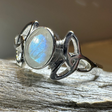 Load image into Gallery viewer, Cordelia Trinity Knot Ring