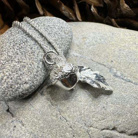 Load image into Gallery viewer, Oak Leaf & Acorn Necklace
