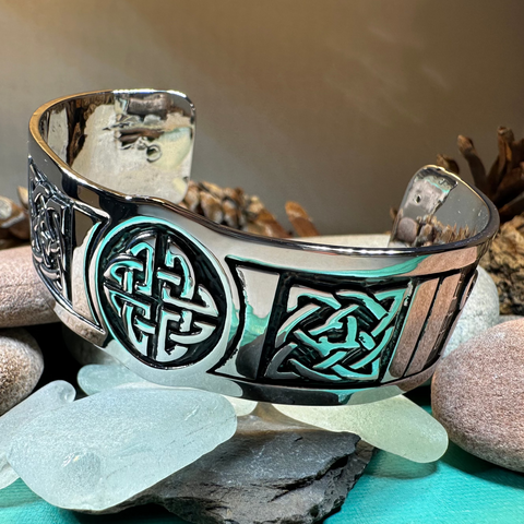 Load image into Gallery viewer, Ancient Knots Celtic Cuff Bracelet