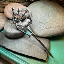 Load image into Gallery viewer, Bagpipes Kilt Pin