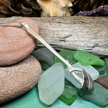 Load image into Gallery viewer, Modern Celtic Knot Necklace