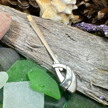 Load image into Gallery viewer, Modern Celtic Knot Necklace