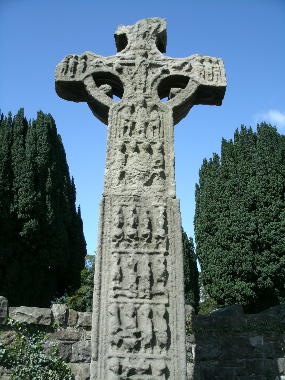 Donaghmore Celtic Cross Turf Statue — view 9