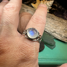 Load image into Gallery viewer, Rhianna Celtic Knot Ring