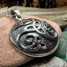 Load image into Gallery viewer, Mochán Celtic Knot Necklace