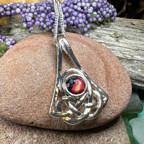 Load image into Gallery viewer, Elegant Heathergems Celtic Knot Necklace - Handmade in Scotland