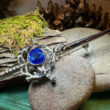 Load image into Gallery viewer, Crystal Stag Kilt Pin