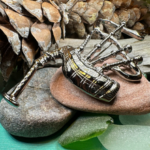 Load image into Gallery viewer, Alba Bagpipes Brooch
