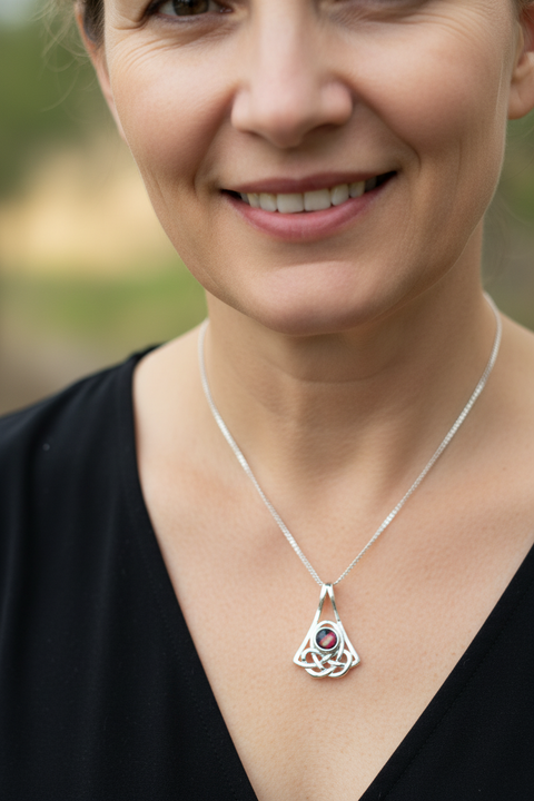 Load image into Gallery viewer, Elegant Heathergems Celtic Knot Necklace - Handmade in Scotland