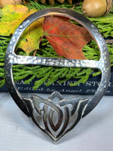 Load image into Gallery viewer, Adaira Celtic Knot Scarf Ring