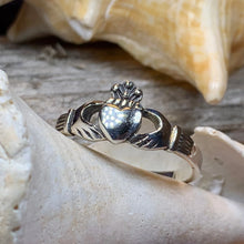 Load image into Gallery viewer, Delvin Claddagh Ring