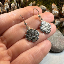 Load image into Gallery viewer, Kylie Celtic Knot Earrings