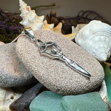 Load image into Gallery viewer, Danu Trinity Knot Necklace