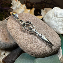 Load image into Gallery viewer, Danu Trinity Knot Necklace