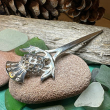 Load image into Gallery viewer, Dalwhinnie Thistle Kilt Pin