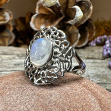 Load image into Gallery viewer, Celtic Starglow Moonstone Ring