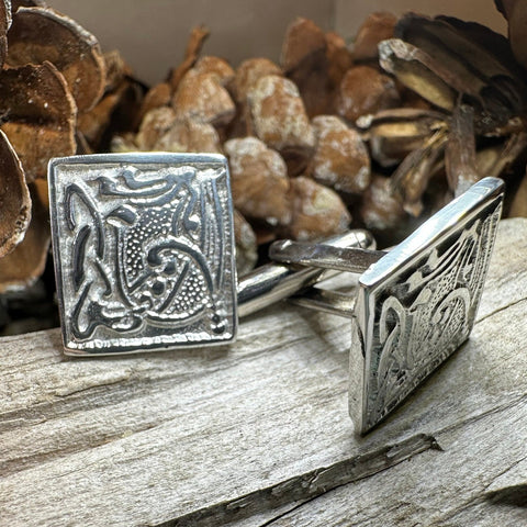 Load image into Gallery viewer, Celtic Cuff Links, Scotland Jewelry, Men's Celtic Jewelry, Boy's Irish Jewelry, Bagpiper Gift, Groom Gift, Boyfriend Gift, Husband Gift