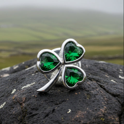 Load image into Gallery viewer, Enamel Irish Harp Brooch