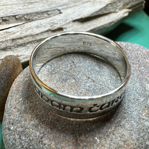 Load image into Gallery viewer, Celtic Ring, Irish Gaelic Ring, Soulmate Ring, Ireland Ring, Irish Ring, Promise Ring, Anniversary Gift, Silver Wedding Band, Mo Anam Cara