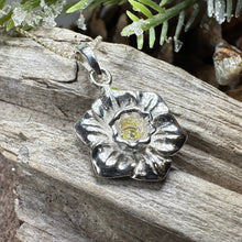 Load image into Gallery viewer, Welsh Daffodil Necklace